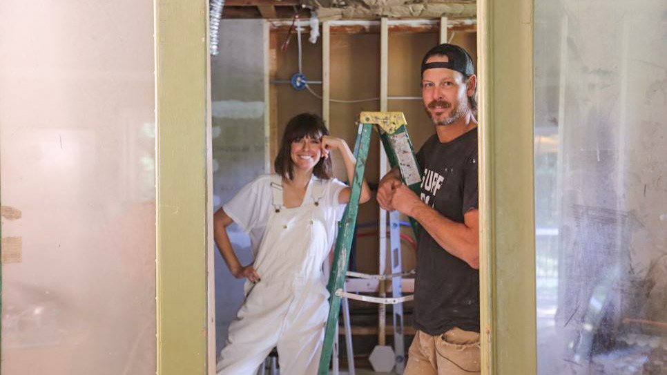 toprealtoraz's tweet photo. #toprealtoraz What’s Next, After Chip and Joanna Gaines? ‘Restored by the Fords’ https://t.co/yxsQhLYSMM #HomeImprovement #homeimprovement https://t.co/XqRRnAHXgf