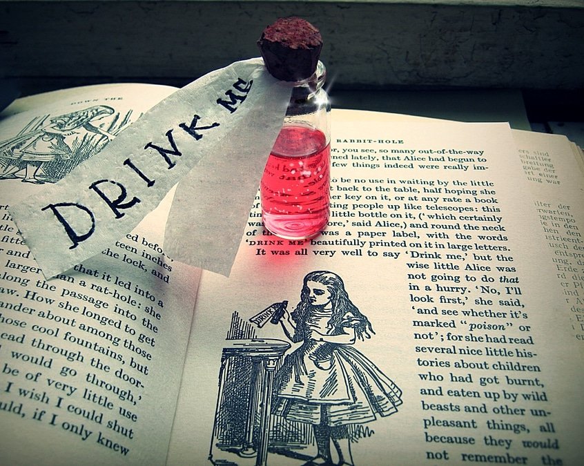 Are you a wine blogger? Do you have wine news or views to share as our guest blogger? <a href="/vinelivescom/">Vine Lives</a> has already featured fab articles &amp; videos from @EastcottWine <a href="/BistroWineMan/">Stephen Barrett</a> <a href="/Terlinghamwines/">Terlingham Vineyard</a> <a href="/jaded_palates/">Jaded Palates Wines</a>. Get in touch via our website #bloggerswanted #wineblog #winelovers