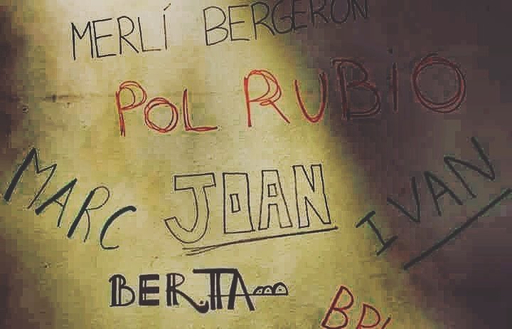 tantesara's tweet photo. 😢 Ayyyy lo que lloré!!! 💛Merlí💛

#merlí #temporada3 #peripateticos #finalmerlitv3 #Netflix https://t.co/B5EzK2HpXQ