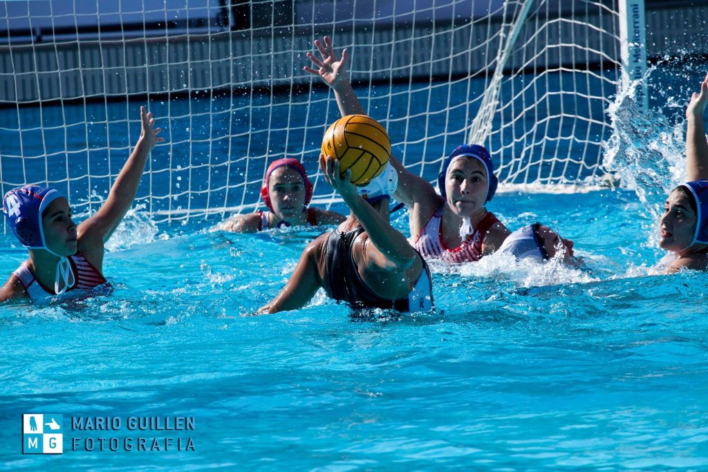 MarioGuillenMar's tweet photo. Las fotos Copa de la Reina WP la final @CN_Sabadell 17-3 @wpterrassa @RFEN_directo #CopaReinaWP #CopaIberdrolaWP https://t.co/SfKMDiH3cp https://t.co/16ND40C8yV