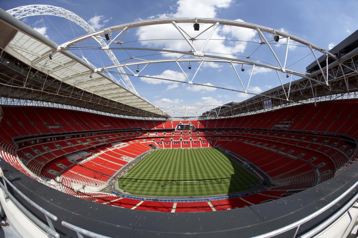 ChildLine_Ball's tweet photo. All we’re saying is: #Wembley #FACupFinal #GrandAuction #VIPHospitality @ChildLine_Ball #theglamourofmanchester #mcrchildline18 #CharityTuesday #11daystogo 💚🐝🎉🍾🥂#headlinesponsors @wearecodenation #startyourbids https://t.co/jLnEPihSCP