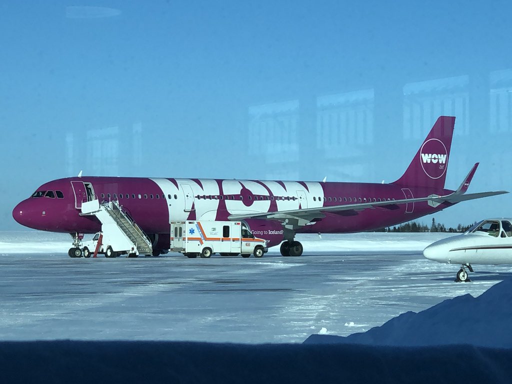 JacobBarkerCBC's tweet photo. Wow air flight #ww103 from Keflavik, Iceland to Newark on ground in Goose Bay #yyr due to medical emergency. #cbcnl @CBCLabrador https://t.co/LSqBTESkTt