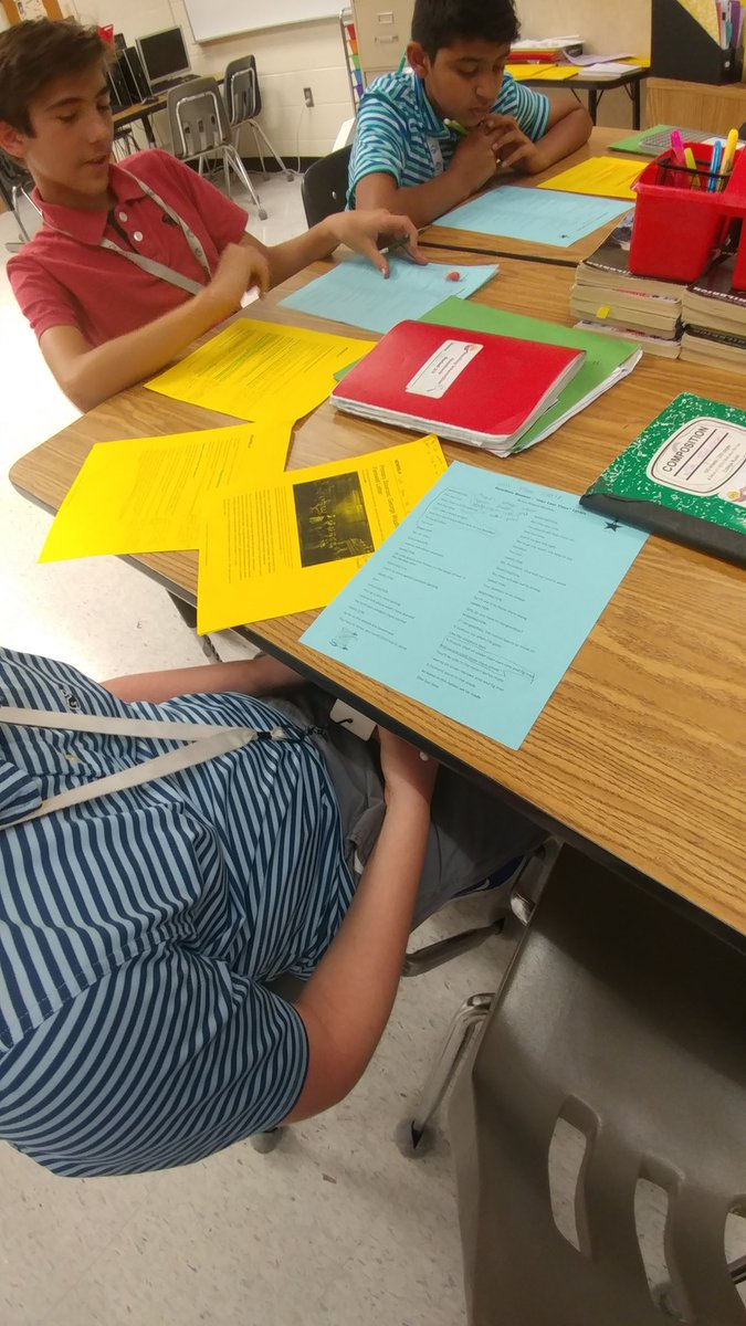 MsEMorse's tweet photo. Exciting day as a teacher. Using lyrics from the "Hamilton" musical to compare and contrast with George Washington's farewell speech. πΆππΊπΈ @oms_bulldogs @CCPS_SecELA @CCPS_AdvStudies #OneLastTime #ComparingText https://t.co/o6Y4Wmn7SO