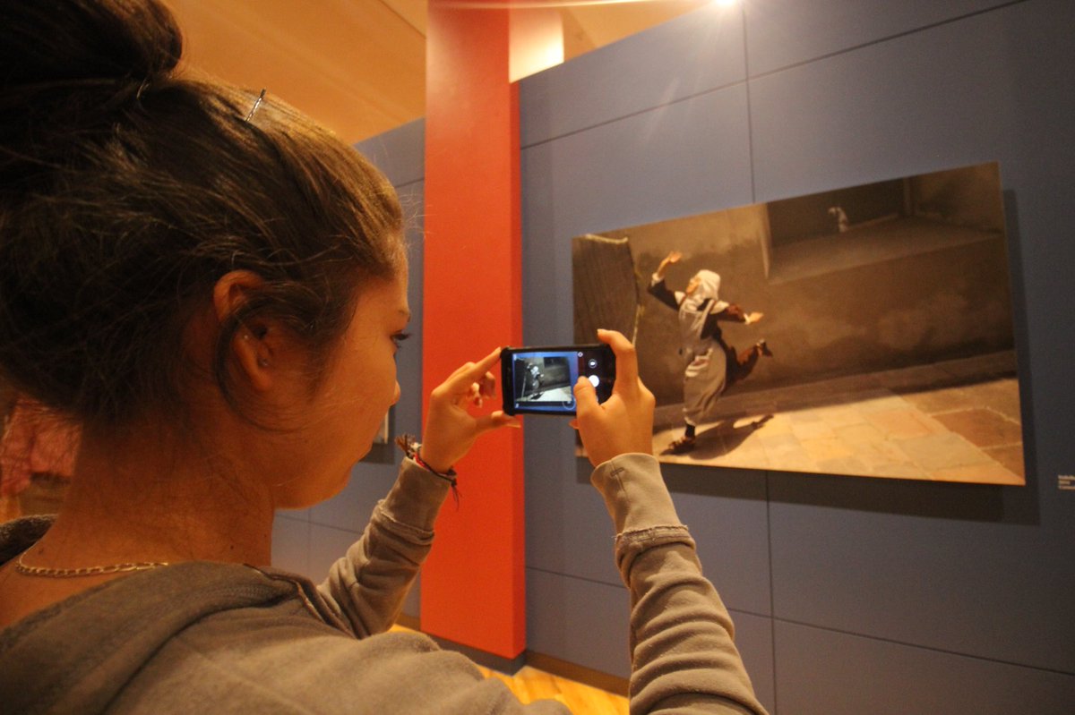 museoarocena's tweet photo. ¿Por qué entrar a un espacio de clausura, a través de la mirada de una fotógrafa y descubrir una práctica que podríamos pensar que ya casi no existe en el siglo XXI?
Visita la expo #CONSAGRADAS de la fotógrafa mexicana #MarcelaTaboada. No te arrepentirás 😉 
#Torreón #Coahuila https://t.co/v6l3m7Qvua