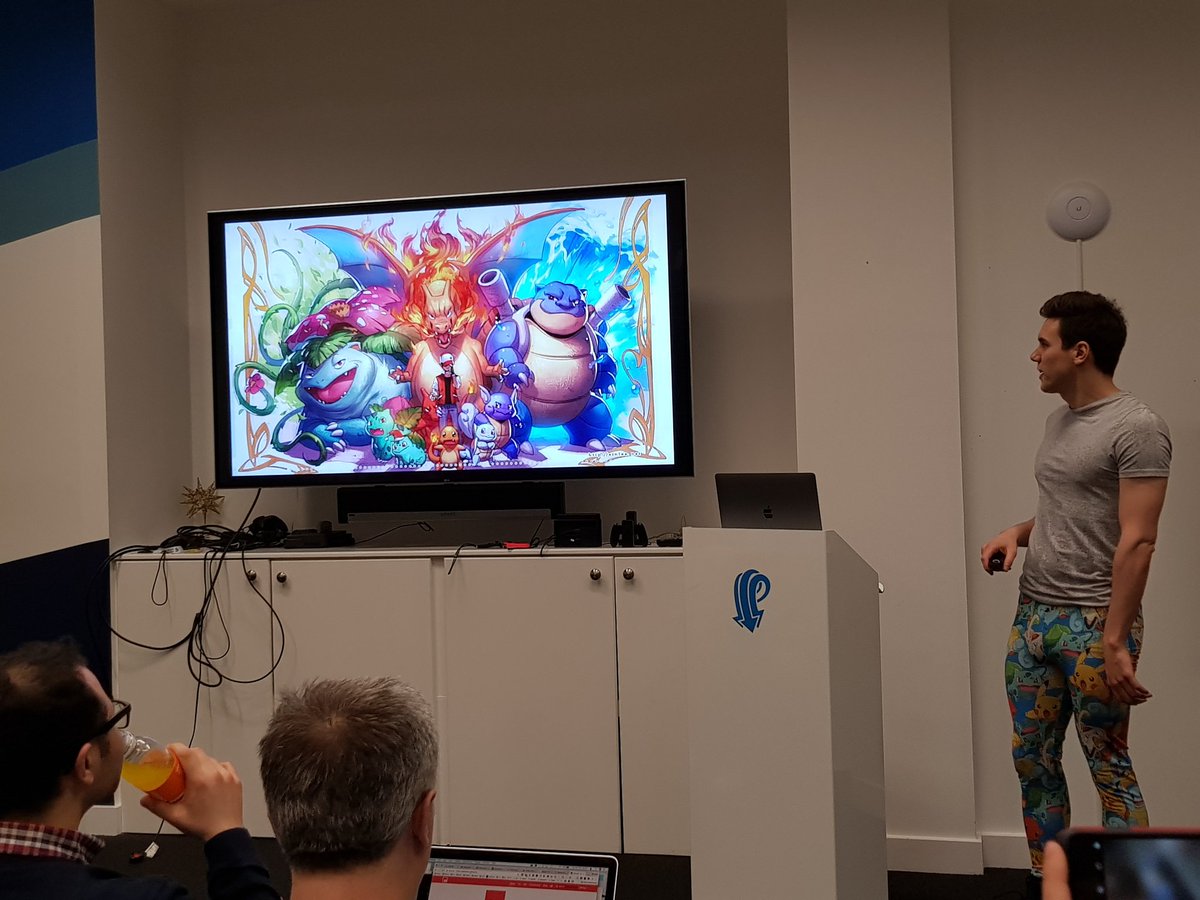 Kelset's tweet image. When I grow up, I wanna become as cool as @marcelcutts talking about #speedcoding a Pokédex in @reasonml 🔥🔥

Only @ReasonLDN can deliver this quality 👌
#pokemon #swag