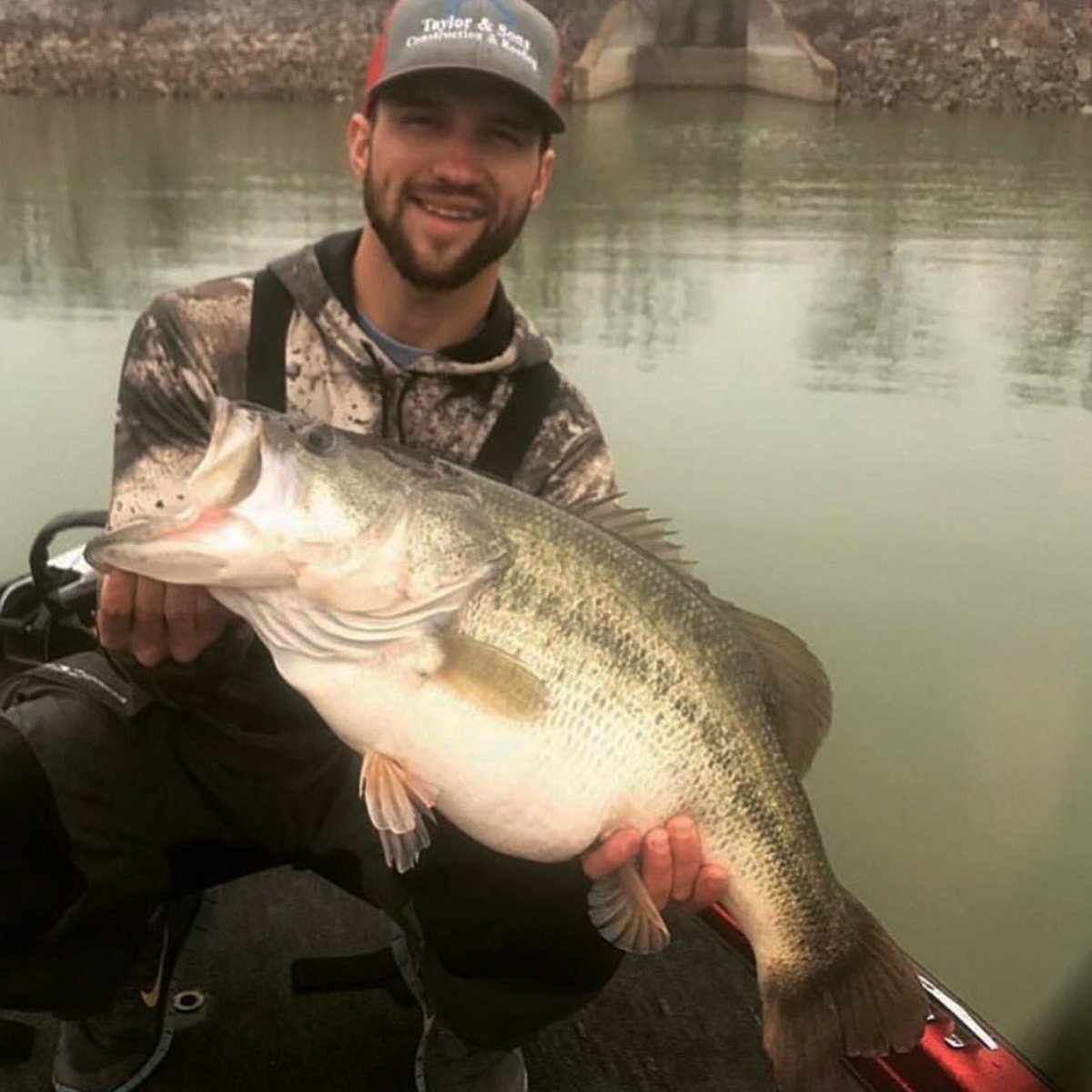 FishingCarePack's tweet photo. What do you think this PIG weighed? 🤩🎣 

#fishing #bass #bassfishing #largemouth #largemouthbass https://t.co/P9GEksnu3q