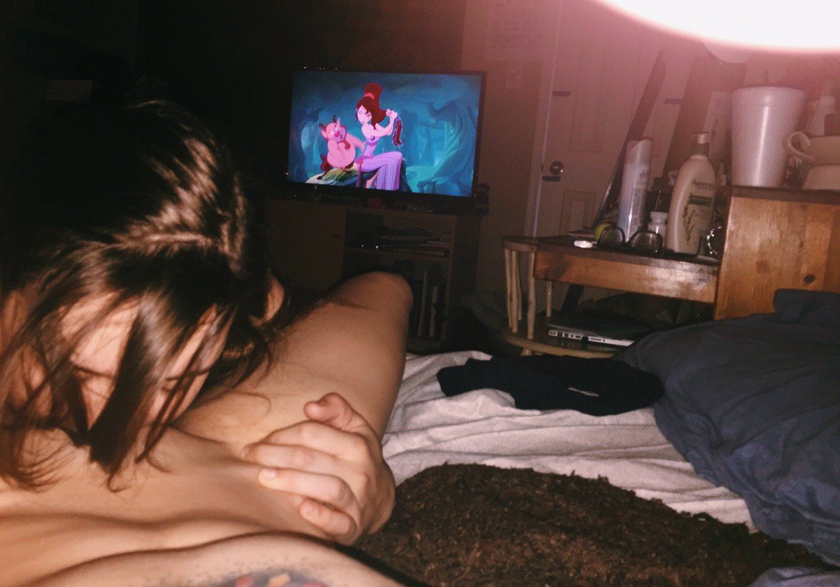 Explict18's tweet image. 