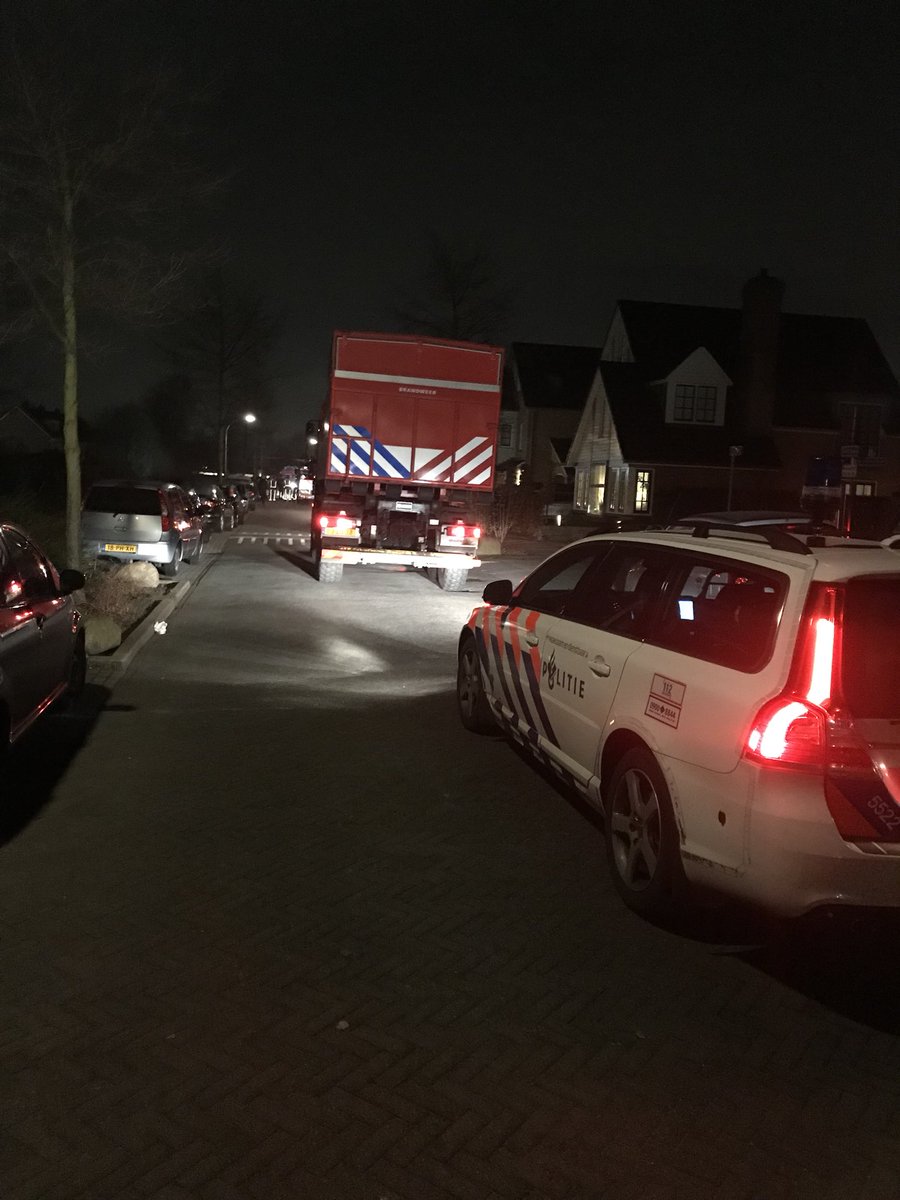 DePeterKroon's tweet photo. @regio15 @ auto te water Nootdorp dokter Bakkerlaan https://t.co/QauMnGqNo5