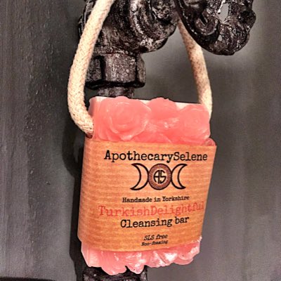 ApothecarySelene tweet media