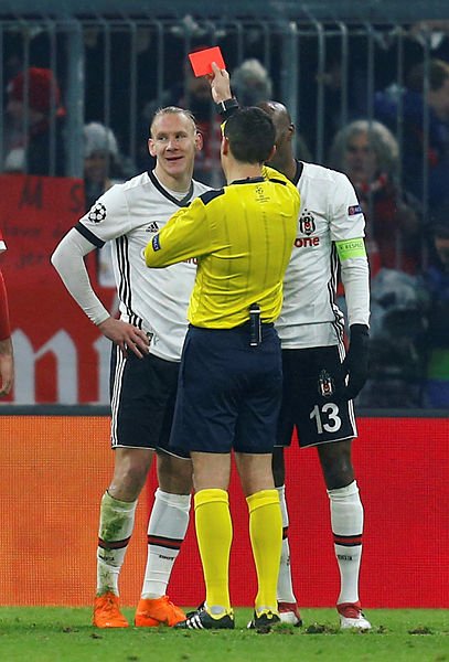 Resmi Twitter'da görüntüle