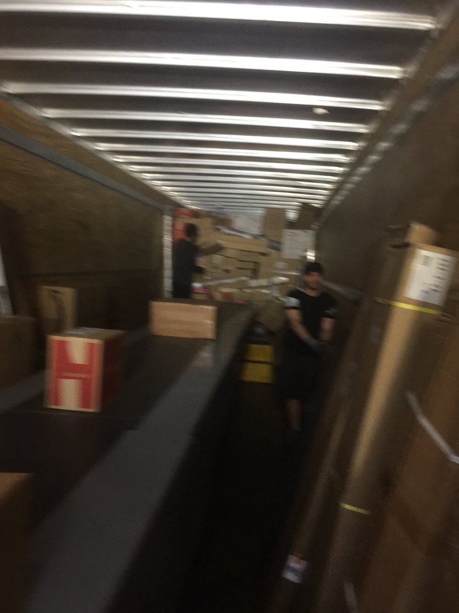 #CaughtSafely Matt and Andrew great job in the Power zone on those top packages with your load stand, Thanks! <a href="/kennethcherry26/">Kenneth</a> @DesertMTUPSers <a href="/TonyTvalencia01/">TONY</a>