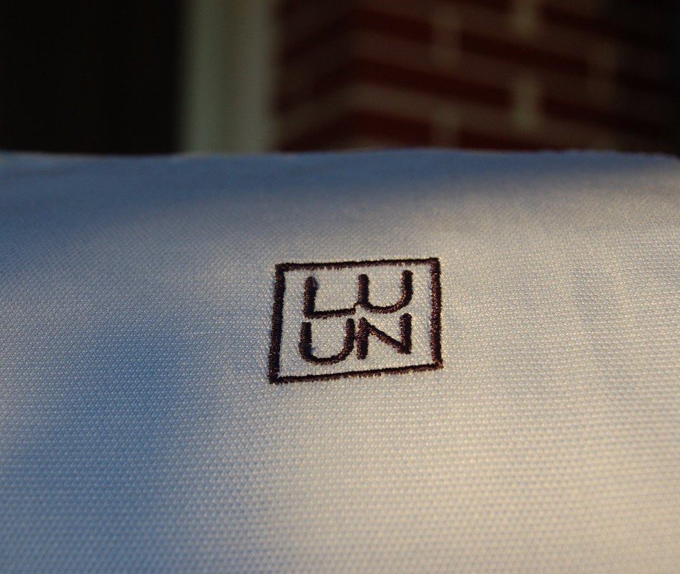 luuncamisas's tweet photo. Nuestras camisas están hechas con telas italianas #Canclini, famosas en el mundo entero por la calidad de sus hilos #ExceptionalMen https://t.co/YoelEBd7Ax
