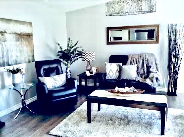 supreme_homes's tweet photo. #livingroom #supremehomes#tracadie https://t.co/Ev5aWEn7Xj