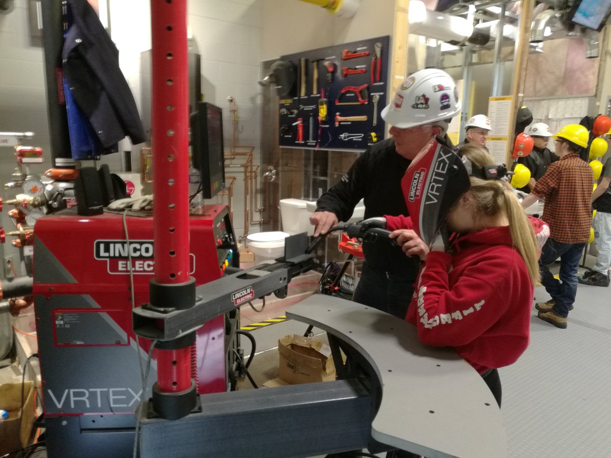 HighburyEdCtr's tweet photo. HEC students had a great time at the Trades Exhibition Hall today, learning about potential careers in the skilled trades! @NSCSC_ICI #experientiallearning #handsonlearning #SkilledTrade https://t.co/3bnO5odGwi