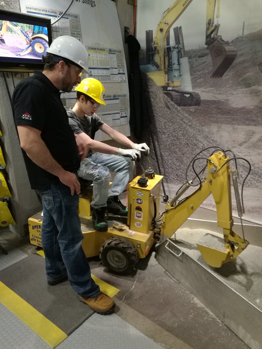 HighburyEdCtr's tweet photo. HEC students had a great time at the Trades Exhibition Hall today, learning about potential careers in the skilled trades! @NSCSC_ICI #experientiallearning #handsonlearning #SkilledTrade https://t.co/3bnO5odGwi