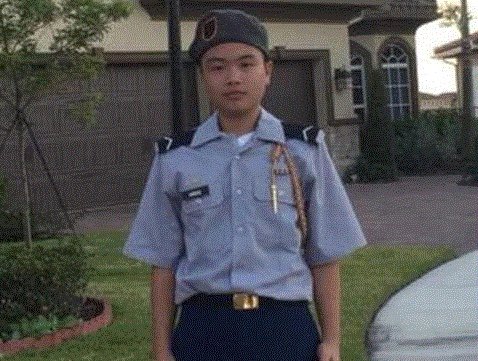 I honor & remember AMERICAN HERO JROTC Cadet PETER WANG who wearing his uniform was killed holding the door for his fellow students to escape Douglas HS school shooter. Because of him, others lived
#JROTC
#heroes
#stonemanshooting
#PeterWang
#westpoint
#DouglasHighSchool
#Hero