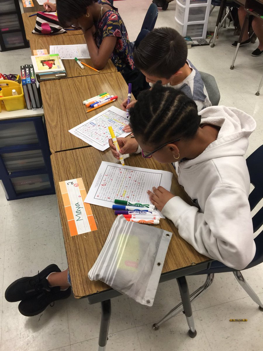 mooresclass314's tweet photo. Revising and Editing our compositions on someone we admire using the rainbow strategy! Students were able to dissect what they wrote and decided how they wanted to improve. #JISDstrong #JISDC&I #crestviewstrong https://t.co/LTl1bebs28