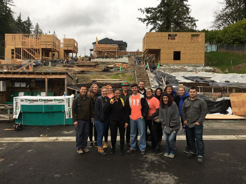 Last week, team members from The Mine volunteered for <a href="/Habitat_org/">Habitat for Humanity</a>! Stay up to date with our philanthropy program Friends of Mine with the link: bit.ly/2BzBtfP