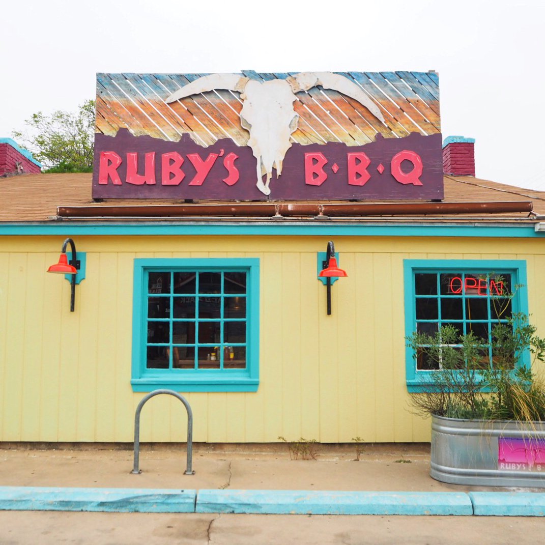 It's truly the end of an era as we bid farewell to another Austin institution: Ruby's BBQ, 1988-2018 💔