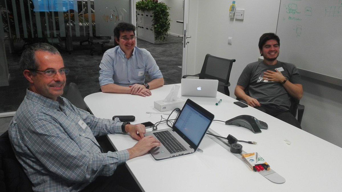 clojuredevsbcn's tweet image. Mob programming to put re-frame around our bingo core in this evening 'Coding Dojo - Bingo Kata /6' #meetup 🚀
meetup.com/es-ES/ClojureB…