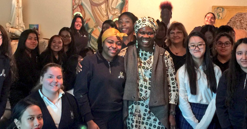 CeliaIeradi's tweet image. Thank you Sylvia with @LinksAcross for joining our community today to discuss social justice work, the women who worked to promote the importance of Black History Month, and for reminding @MadonnaCSS students to stand in their own greatness.