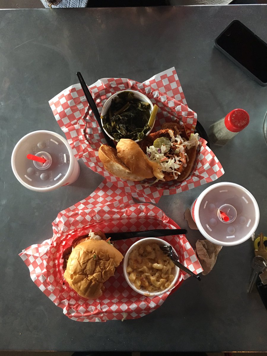 Filling our bellies after a lovely morning of learning with @AngiDukeR11. <a href="/ZuidemaTm/">Michael Zuidema TM</a> are you jealous? <a href="/HattieBs/">Hattie B's Hot Chicken</a>