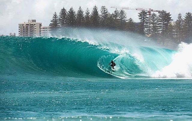 LordandRebel's tweet photo. Cranking Kirra!
.โ โ
.โ โ
#surf #trunkit #tuesday #australia #paradise #travel #surfislife #surfing #tropical #destinations #surfer #ocean #sea #explore #lifeisgood https://t.co/ayLFHSnPue https://t.co/Tzz2EZT97B