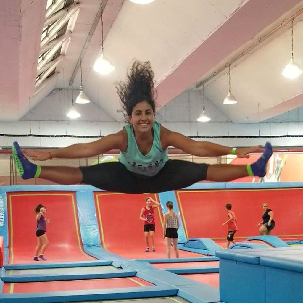 ¡Saltá los obstáculos y superá todos los límites! 💫 Alcanzá nuevas alturas divirtiéndote con nosotros 🚀 #RushArgentina #DiversiónSinLímites 

#camaselásticas #pilar #saltos #jumping