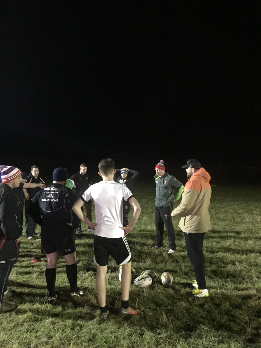 GR_CommunityDpt's tweet photo. Great turnout tonight @CheltNorthRFC boys working on passing &amp; handling and decision making with @edslater @todenton1 #GRInlocalClubs @gloucesterrugby https://t.co/GAwbi8wA8n