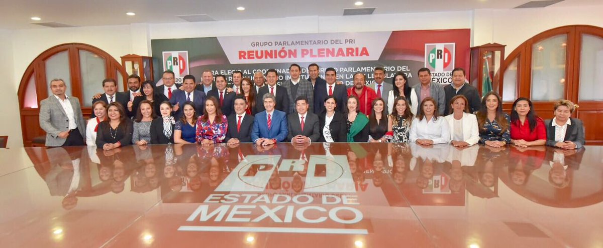 cruz_roa's tweet photo. Esta gran experiencia al frente del Grupo Parlamentario del PRI, me permitió conocer la calidad humana y profesional de mis compañeros legisladores, a quienes admiro, respeto y agradezco su apoyo incondicional. https://t.co/dFhBevzMt3
