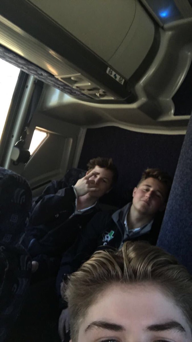dburdette_'s tweet photo. Happy 16th to my favorite d partner💞🤟. Come scoop me some time @cameron_eng4 https://t.co/LiBfojCcS1