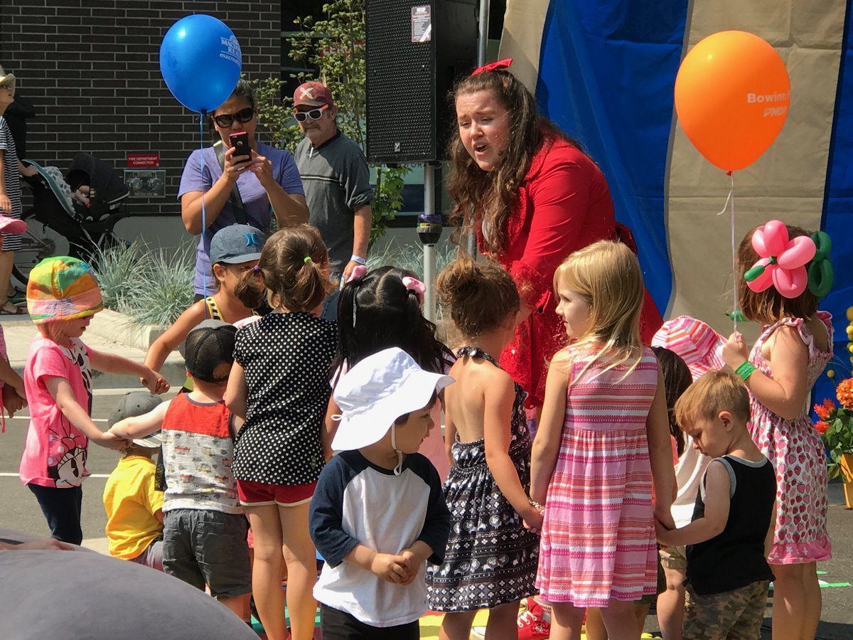 robinreddyshow's tweet image. I'm so excited for our future shows! It's going to be a blast!