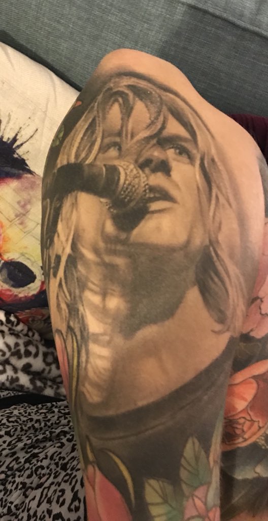 tabizs21's tweet photo. #KurtCobain 🕊the musician who had the biggest impact on my life. Today is your day of birth and thank goodness we had you for a while even if it was brief. My most treasured tattoo is of course of you! Don’t rest too easy, make some noise wherever you are. . . . 🎸🎤 @Courtney https://t.co/YHRFmHpInV