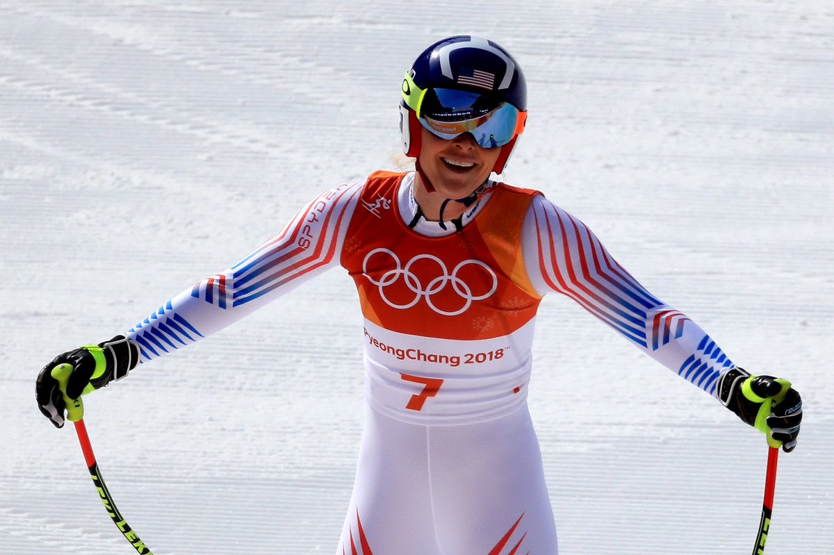usskiteam's tweet image. There it is!! @lindseyvonn is walking away with an Olympic bronze medal! Congrats, LV!! 🇺🇸🥉🇺🇸🥉🇺🇸🥉
