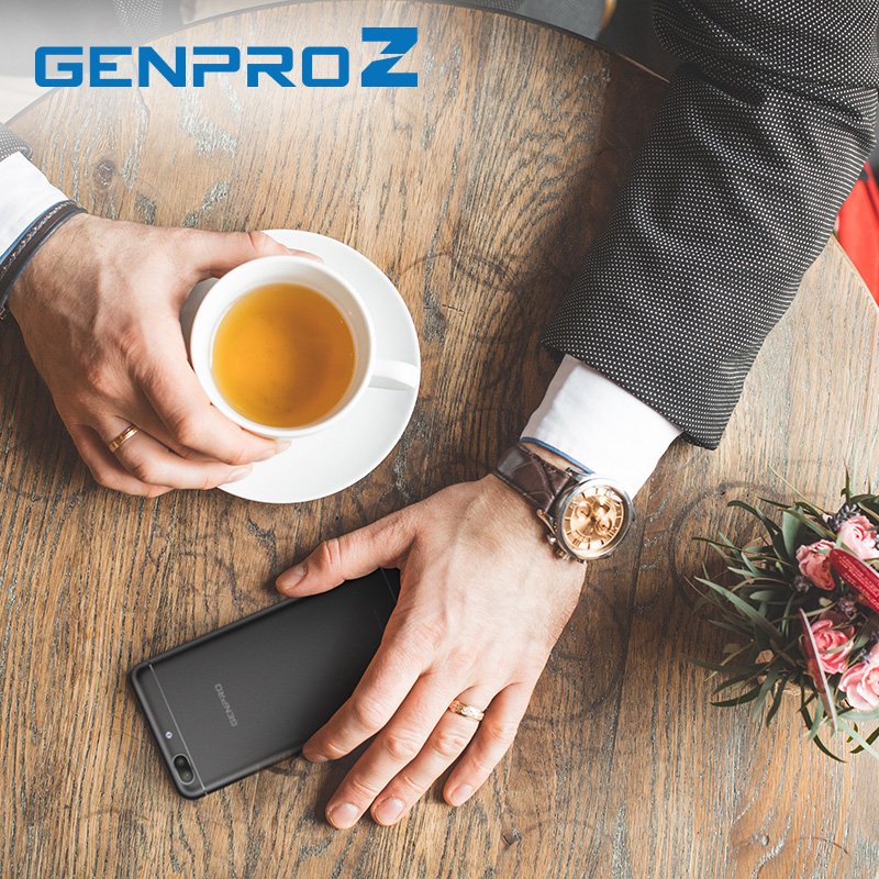 GenproMobile's tweet photo. Penampilan semakin kece ketika kamu menggunakan #GENPROZ berwarna hitam. Setuju? https://t.co/cyWJjilFj0