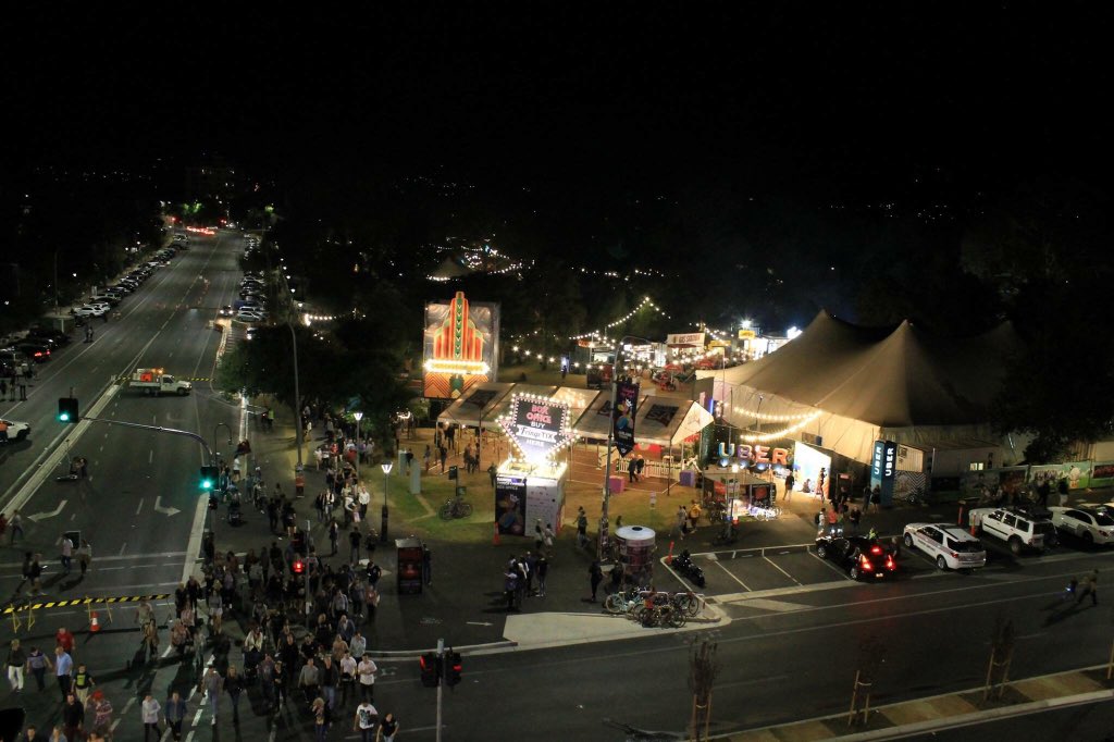 stagadelaide's tweet photo. The fringe is kicking off next to the Stag... These pics were snapped from our roof! #thestaghotel #ADLfringe https://t.co/37HKEu32Si