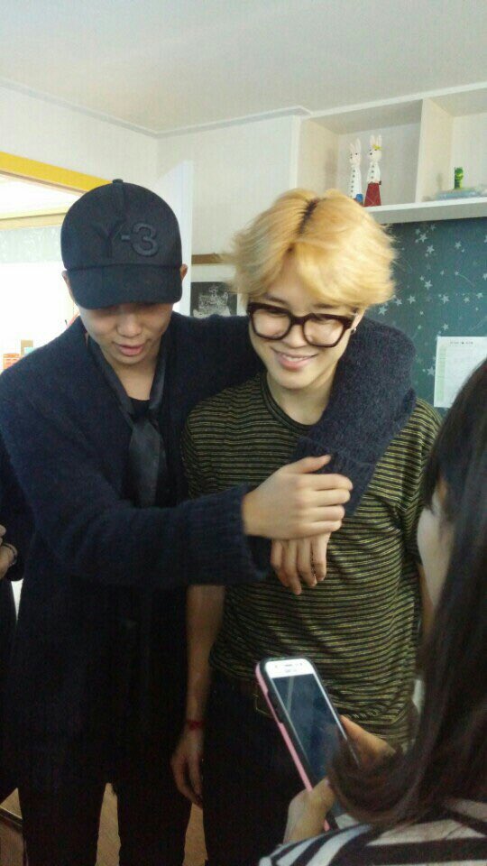 any93352's tweet photo. 2016년 2월 설 연휴 쪼물왕국에 놀러온 남준이와 지민.방탄소년단과의 인연으로 우리 쪼물이들은 일본 친구도  생기고 요즘 부쩍 일본어 공부와 일본문화에 대한 관심을 갖기 시작했다. https://t.co/MydY5vxl00