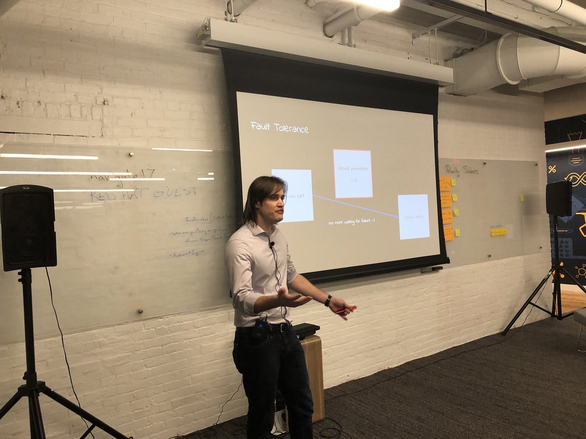 kubernetesbos's tweet image. First up, we have @rettori talking about @IstioMesh at #KubernetesBoston