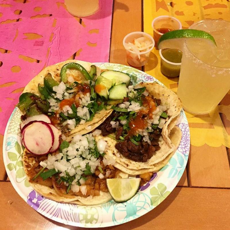 tacoschilangodc's tweet image. It&apos;s our favorite day of the week..... TacoTuesday! 🌮🌮🌮  #TacoselChilangoDc #tacoalpastor #taco #food #foodie #vegan #foodlover #l4l #foodaddict #vegetarian #dcfoodie #taqueria #chickentaco #instagood #instafood #ilovetacos #guac #dc #TuesdayThoughts @visitwashingtondc