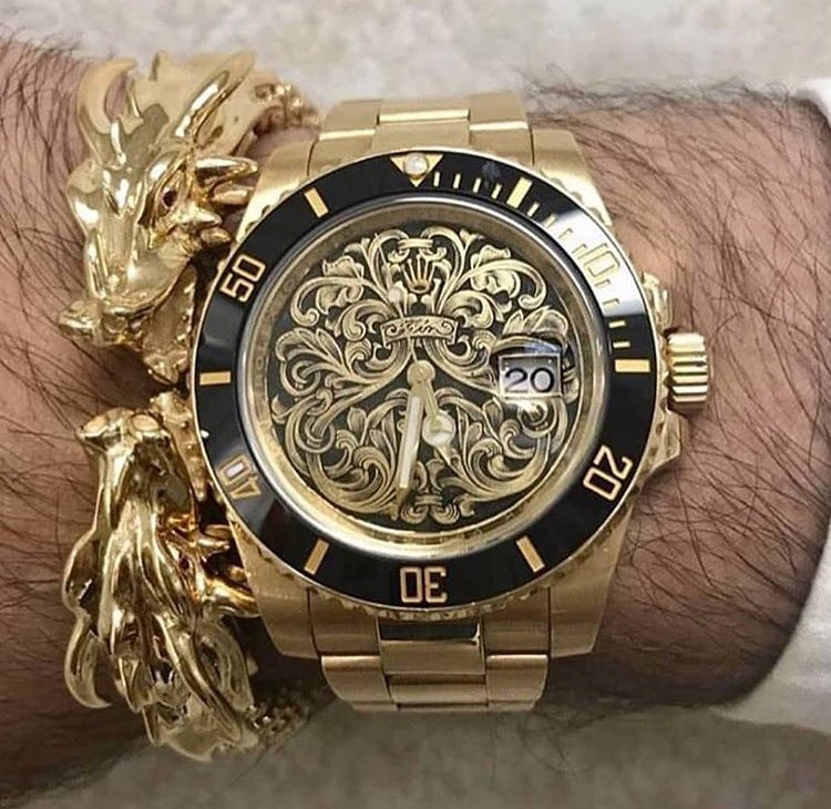 Daily Watch tweet media