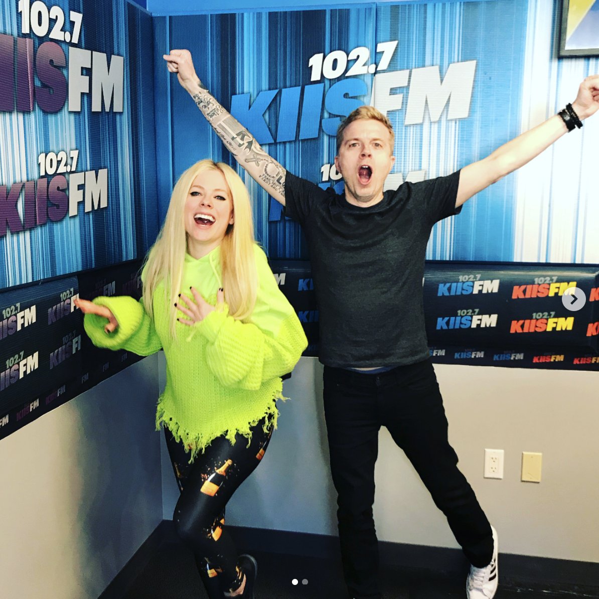 AvrilRLPortugal's tweet photo. "LOOK WHO SURPRISED ME!!! @avrillavigne @ryancabrera 🙌🏽!!! LOVE U GUYS!!!" - JoJo Wright https://t.co/mJ5l8bYy0c