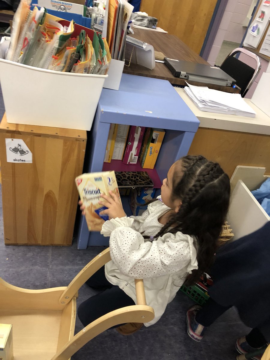 Mskchua's tweet photo. Now open for business. Kindergartens are taking on different roles. Also applying math by checking the prices and their money, and sorting things in the grocery store. #kindergarten #playbasedlearning #mathforkindergarten #dramaticcentre #tcdsb https://t.co/i8PnzwQZ4u