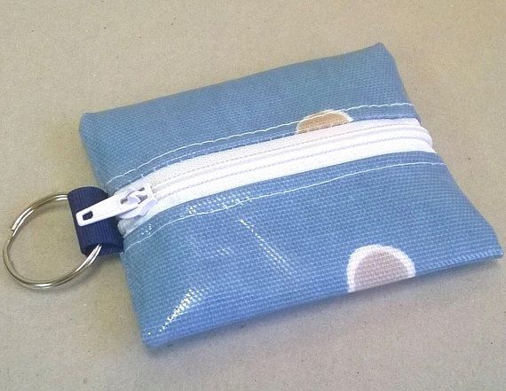 kernowclaire1's tweet photo. Blue mini coin purse and a key ring, perfect for holding a few coins, white zip, water resistant. A cute #giftforher larger purses in my shop #shopsmall #bluekeyring #minicoinpurse #tinycoinpurse #shopsmall https://t.co/osKMy7rHgy via @Etsy https://t.co/Mx5L4zmje7
