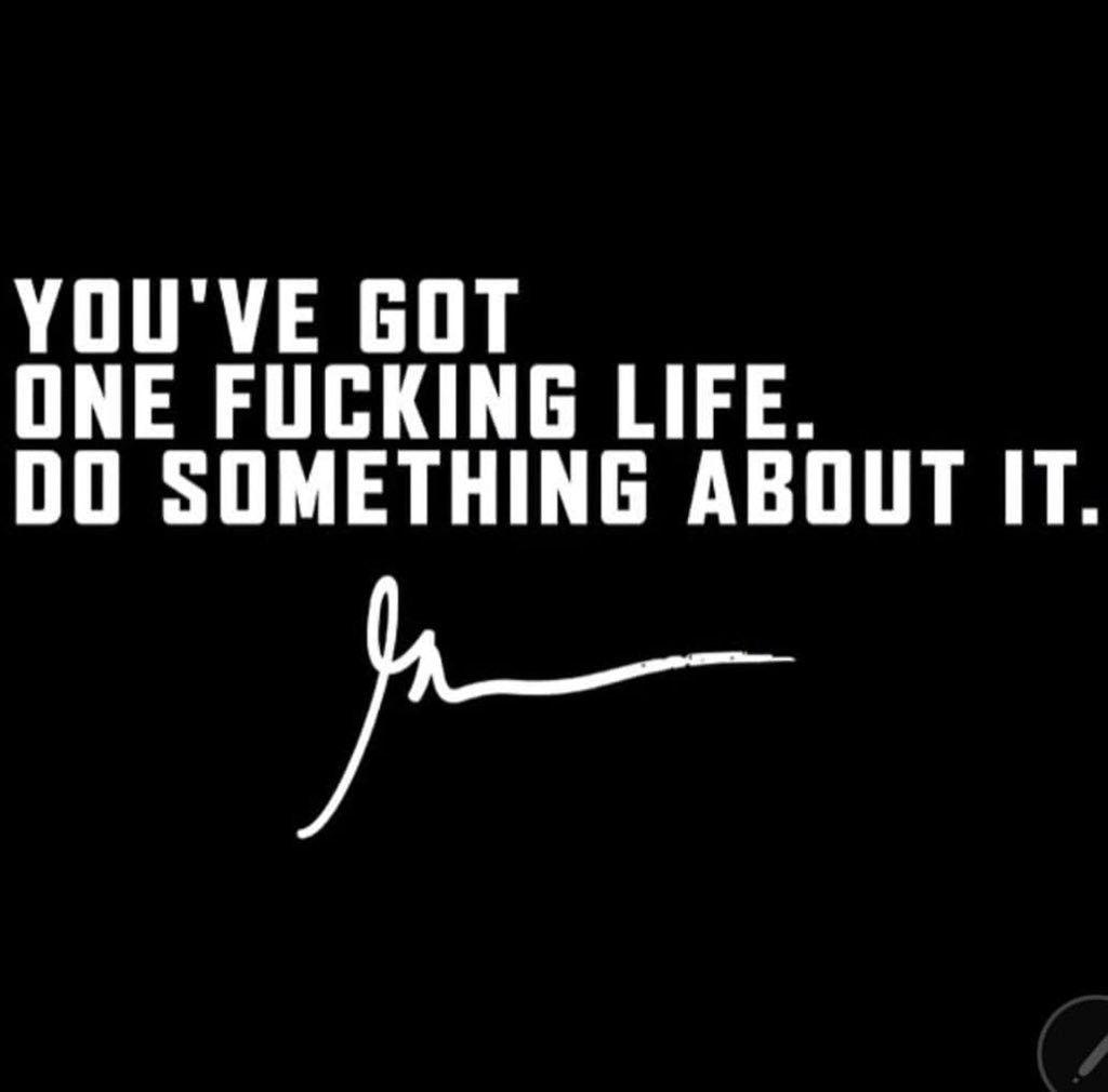 socialstrategy0's tweet photo. Love me some GaryVee!
#garyvee #doyou #getmoving https://t.co/d9VvRQqa0y