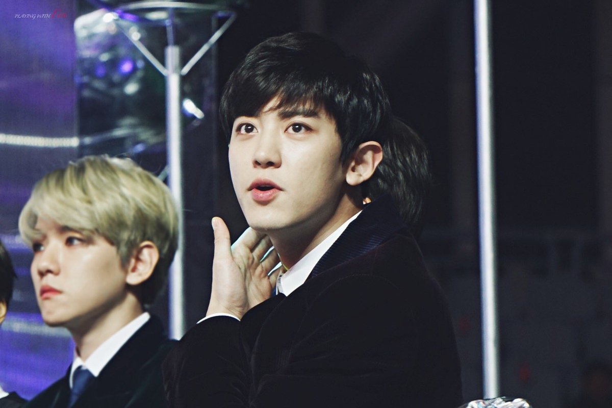 chanyeol pics tweet media