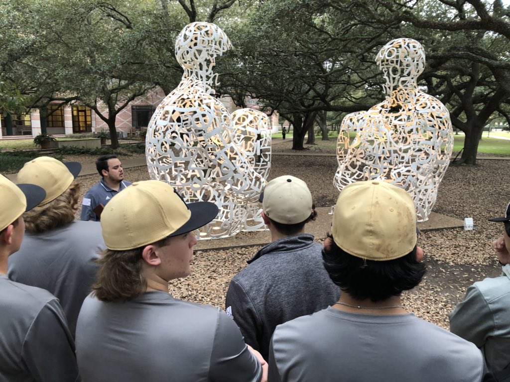 APantherBB's tweet image. Here for a baseball game but taking a more important tour first.  Learning about the academic side and what it takes to be a college student.  Getting on the path to success!  #studentathletes #completeplayer