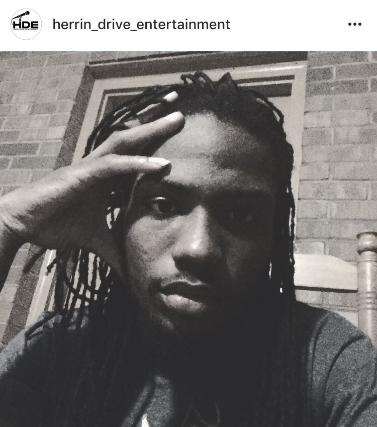 ItsRaDeazy_HDE's tweet photo. Only if you let me tell my story! #MrPromoHisCity #HerrinDriveENT #ItsRaDeazyHDE #EYESALUTE https://t.co/SMF6S3PEHB