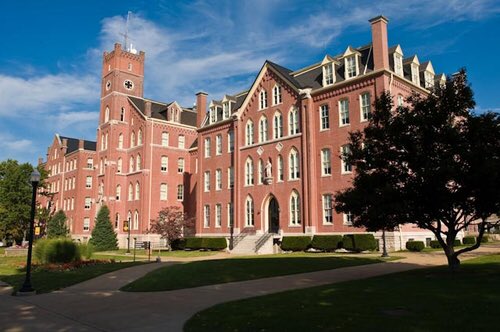 lexslsg22's tweet photo. Very excited and blessed to announce my verbal commitment to Quincy University!!! Thanks to everyone who helped me along the way💛⚽️ https://t.co/PnIyO9kIzs