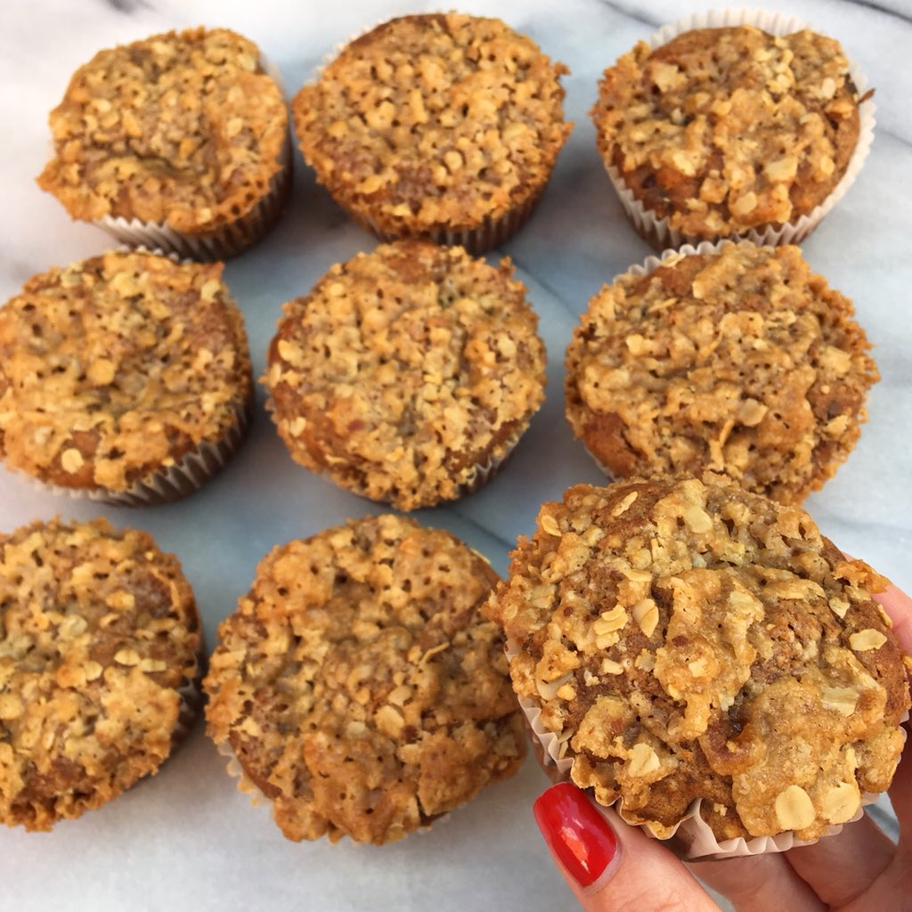 I made deeeelish #GlutenFree #DairyFree cinnamon #streusel muffins with @DateMiddleEast date paste‼️ I LOVE streusel so this was 💯 I 💙 that this #datepaste is pure & only one ingredient - dates🙌🏼 Recipe at glutenfreefollowme.com/recipe/cinnamo… 😘 #sponsored