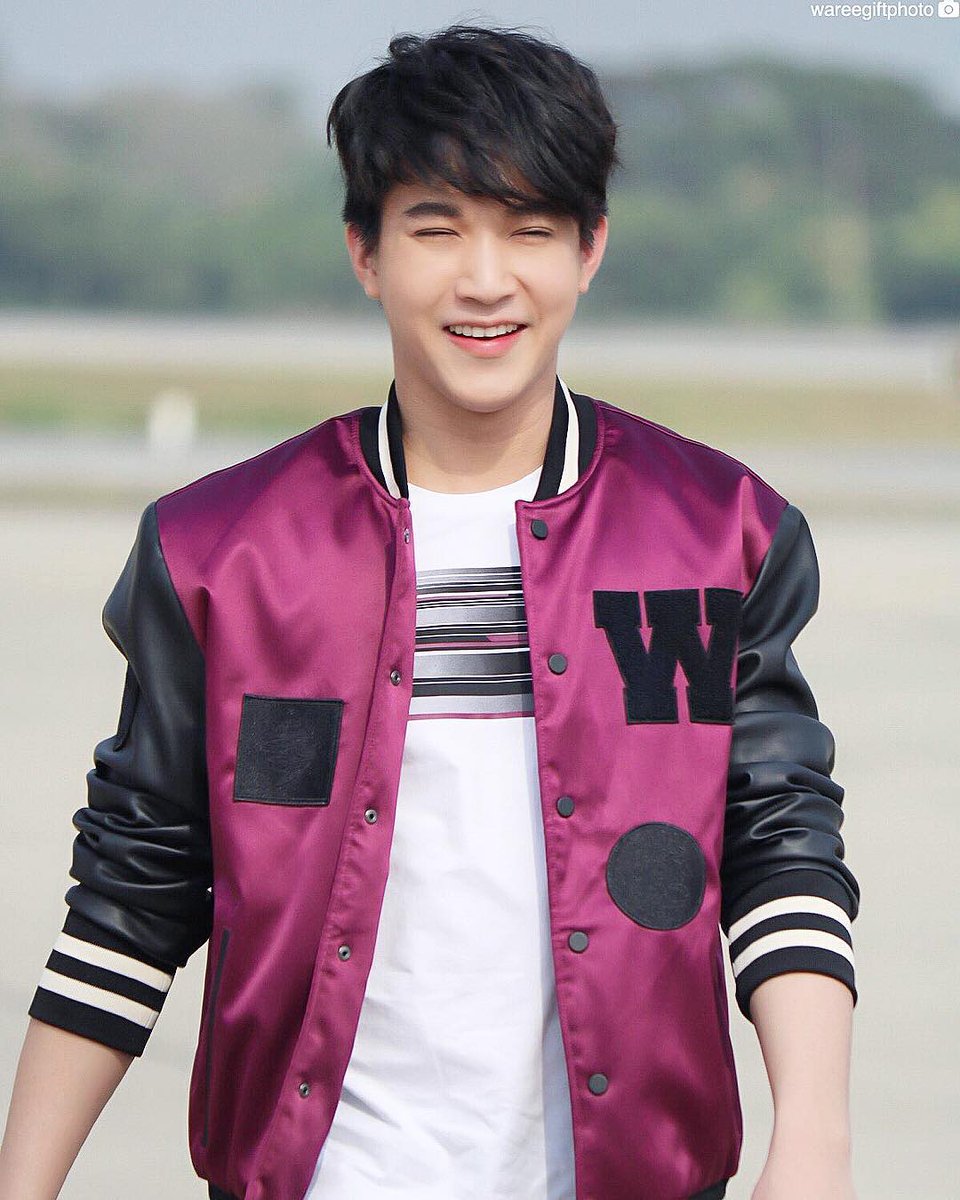 cyjygnani_'s tweet image. แก้มกลมๆ ไม่ได้มาเพราะโชคช่วย...อยากได้ต้องทำเอง 🤭😒🙄 มันเป็นเรื่องที่ต้องภูมิใจใช่มะ?! #ritz_rueangritz #fattycheeks #roundface

IG คุณหมอริท ((: